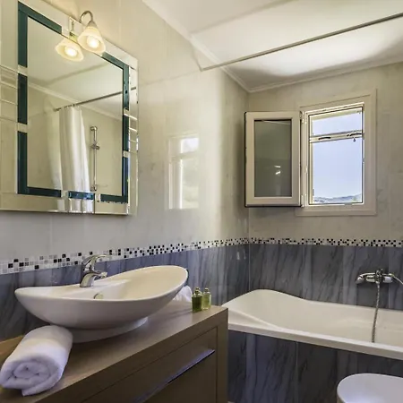 Eudora * Tsoukaládhes