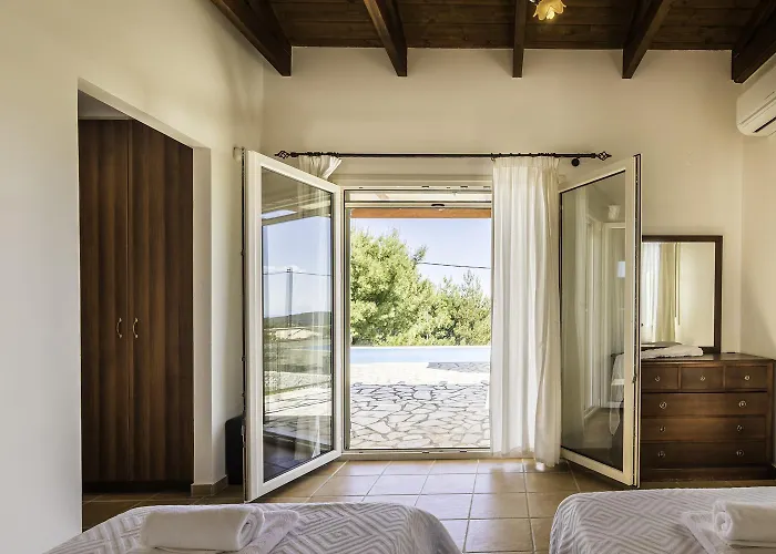 Eudora Villa *