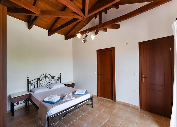 Eudora Villa *